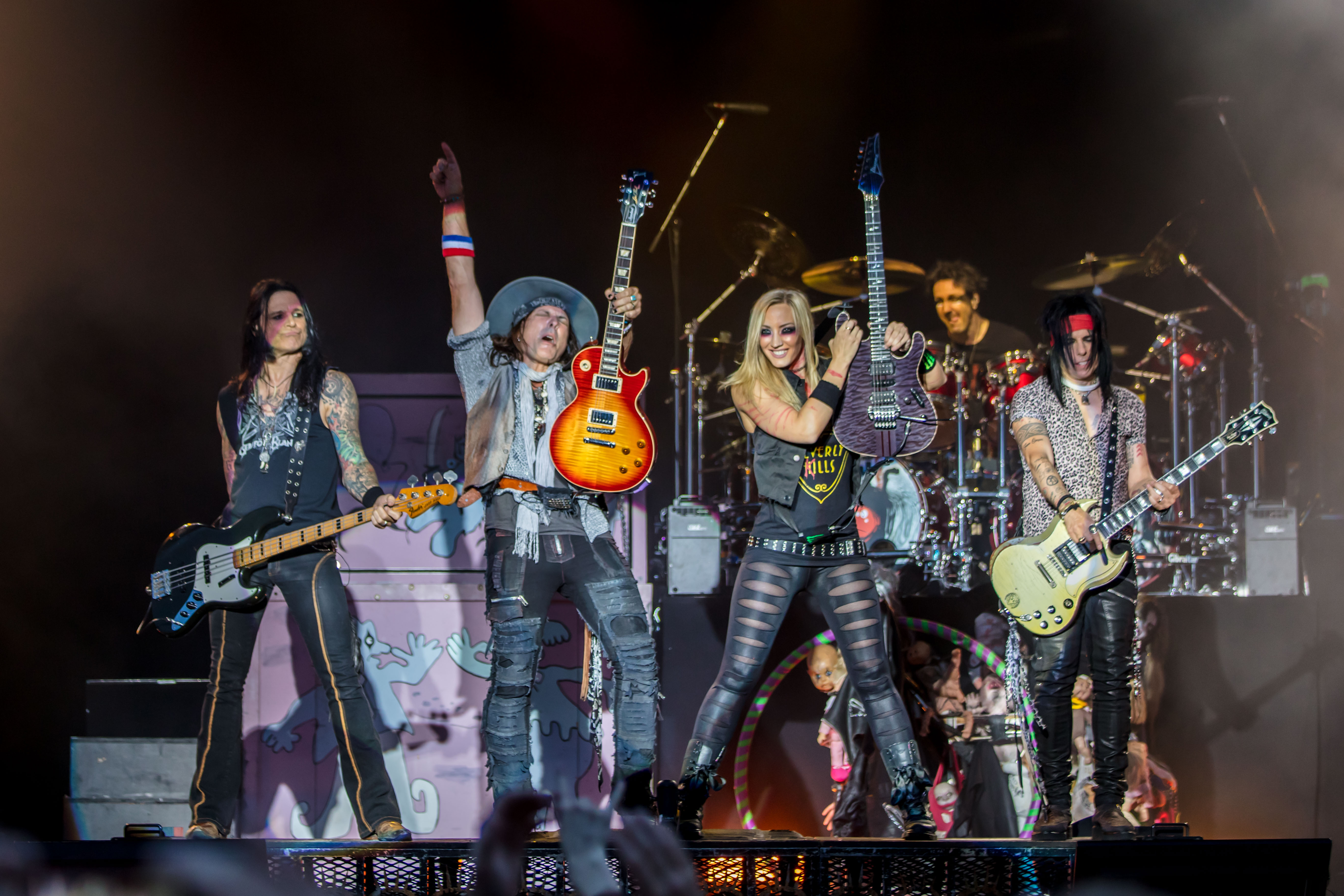 Chuck Garric, Ryan Roxie, Nita Strauss & Tommy Henriksen