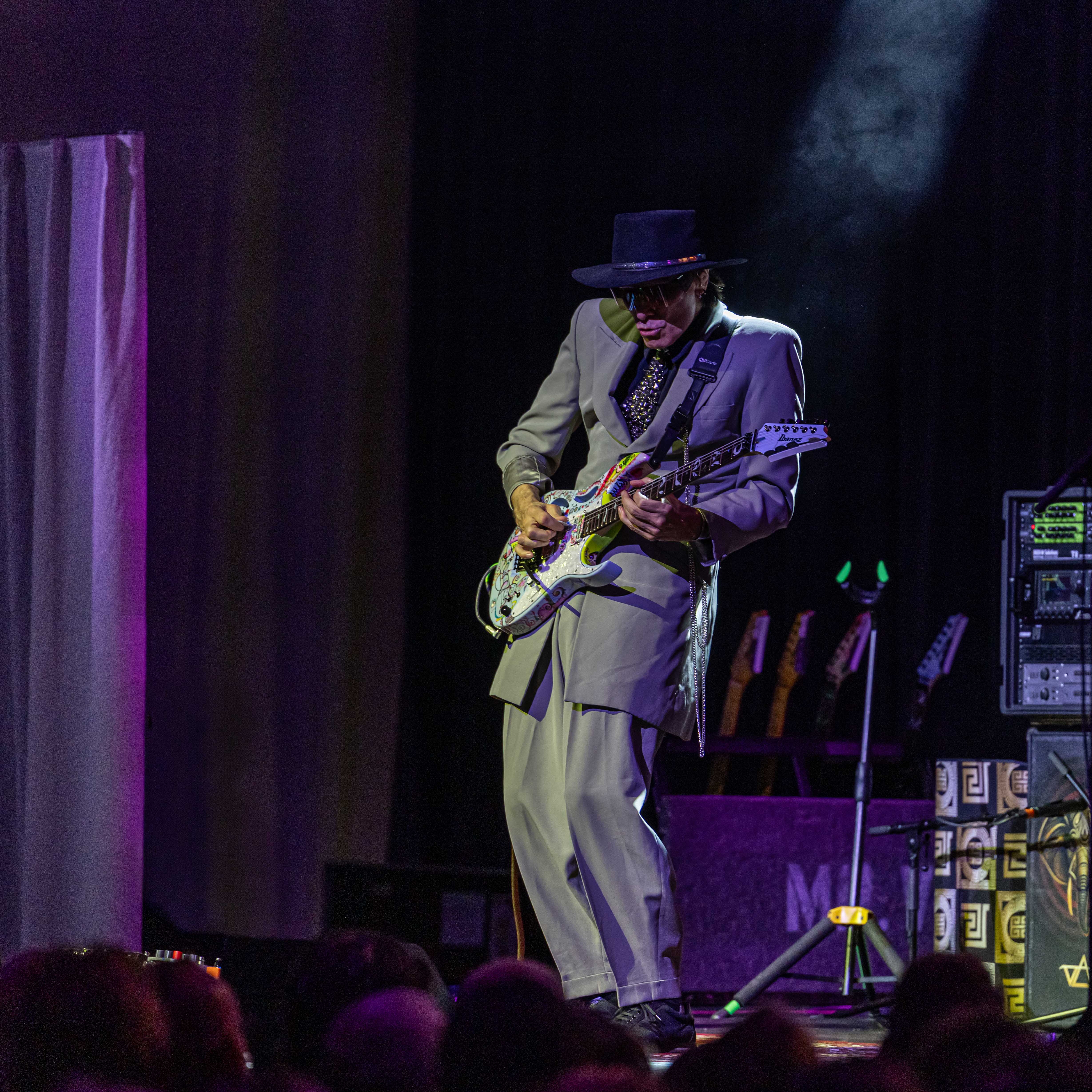Steve Vai